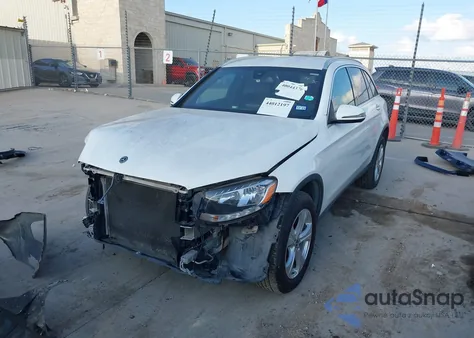2018 Mercedes-Benz Glc 300 from USA, damaged, VIN WDC0G4JB8JV044992